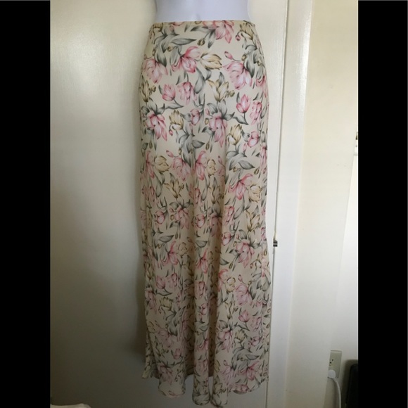 Wet Seal Dresses & Skirts - Wet seal , long skirt,size 7-8, multicolor floral